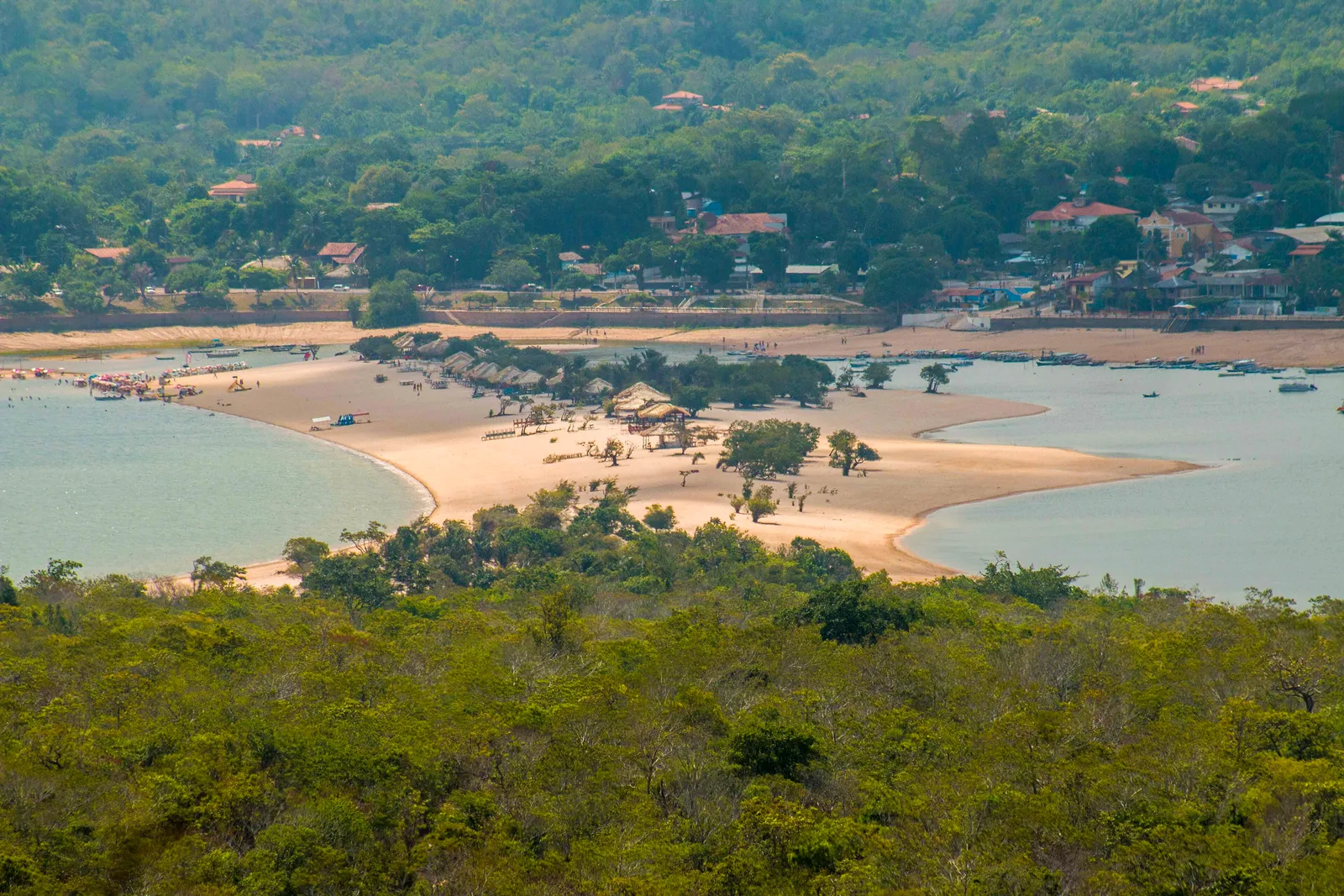 The river beaches and sandbars of Alter do Chão on the Tapajós