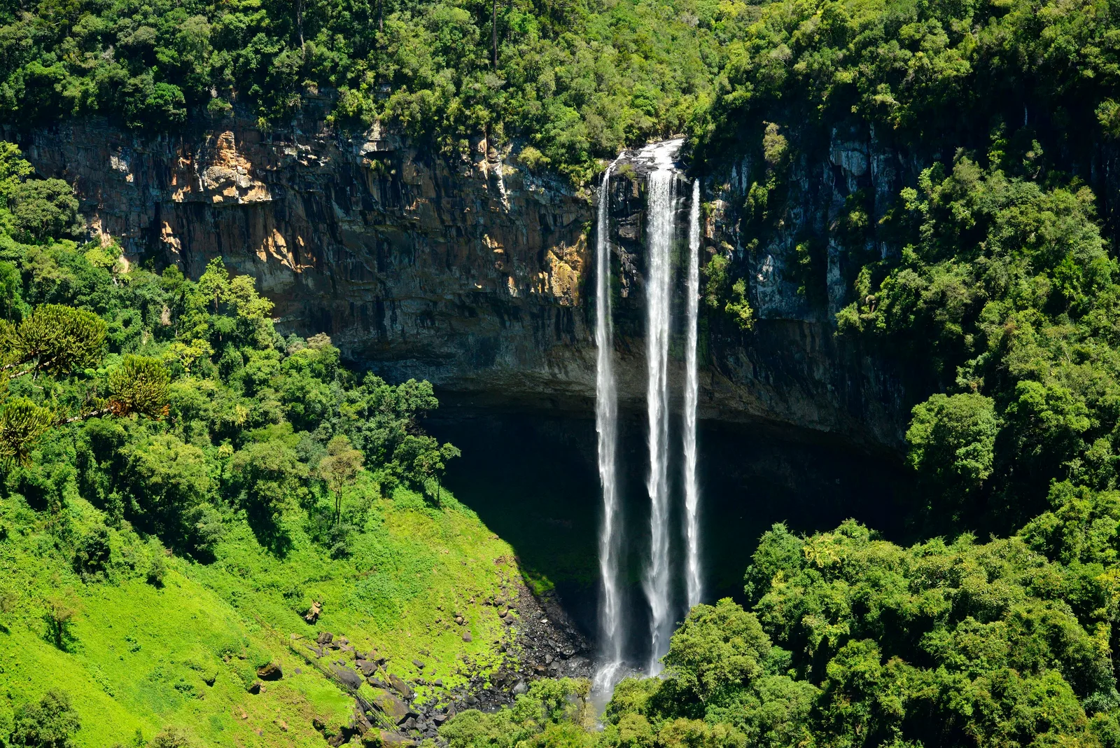 The Caracol waterfall near Canela in Rio Grande do Sul